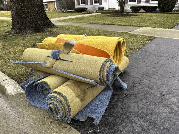 Carpet Haul Away Service in Arlington