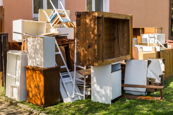 Junk Haul Away Service in Arlington