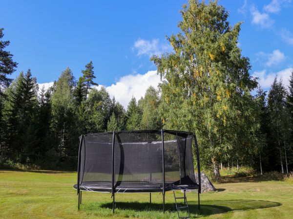 Trampoline Removal in Arlington