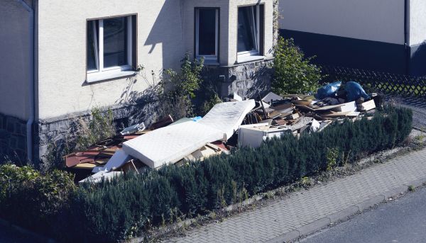Yard Junk Removal in Arlington