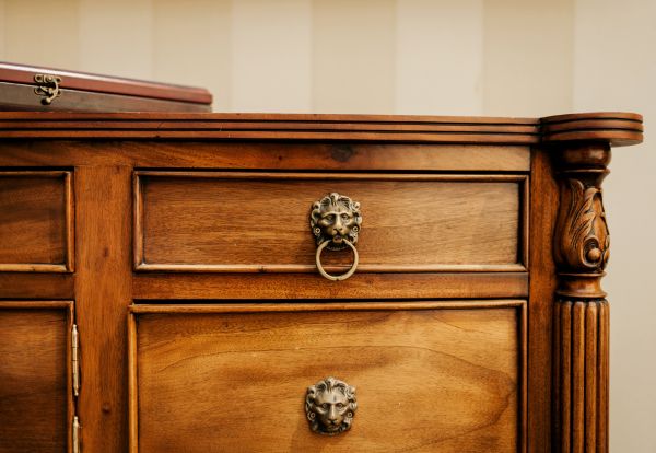 Dresser Disposal in Arlington